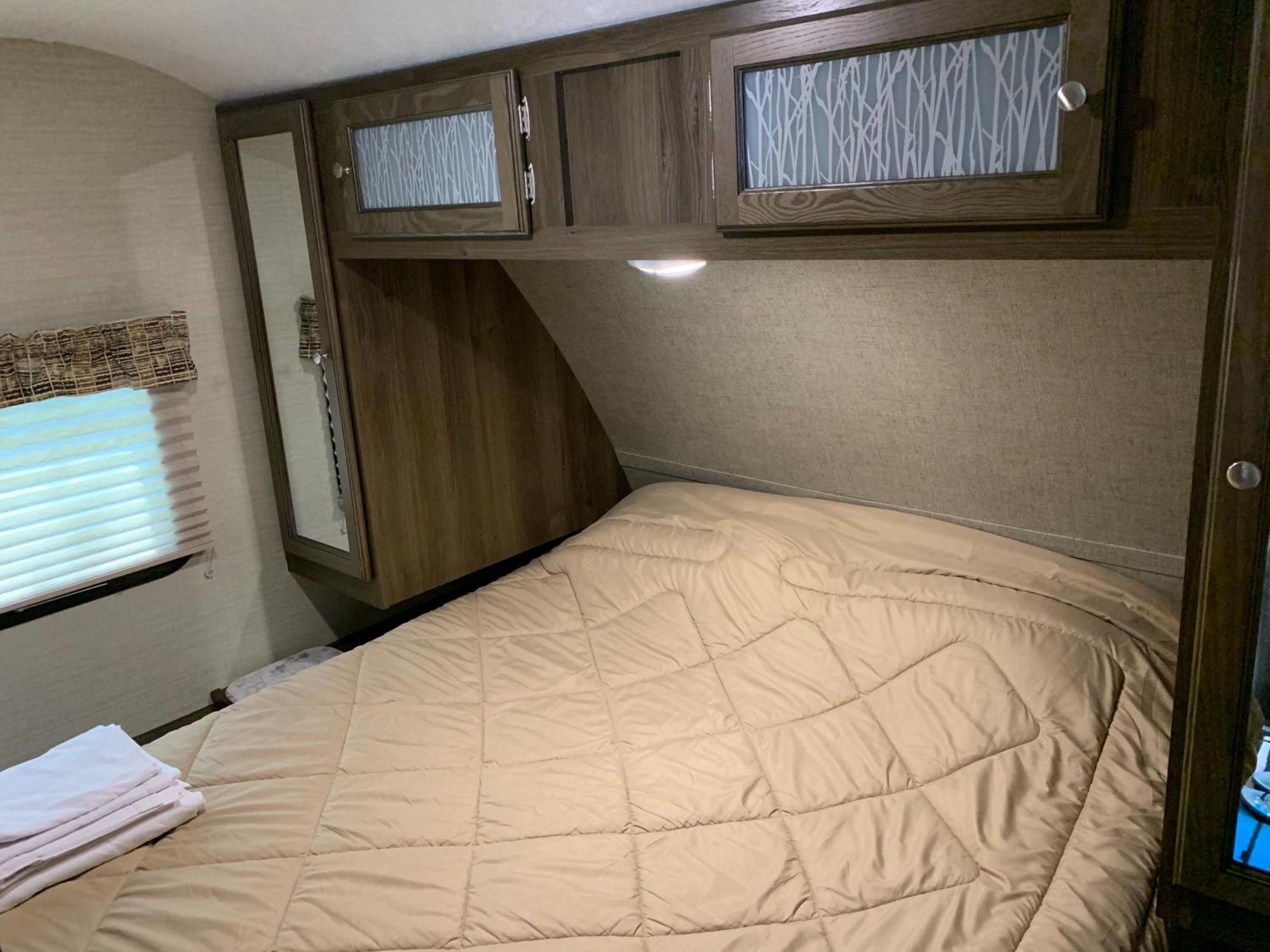ホテル Golden Riverfront Campground エクステリア 写真
